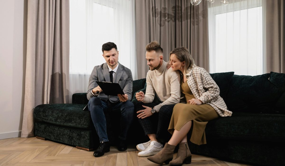 How to Spot Real Buyers in Your Lead List