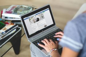 How to Get SEO Leads from Facebook Groups 🚀