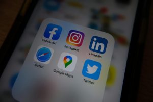 How to Generate B2B SEO Leads Using LinkedIn 💼📈🔗